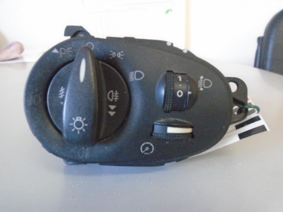 Interruptor luzes Ford Focus 5P refº 98AG13 A24AH - 178236